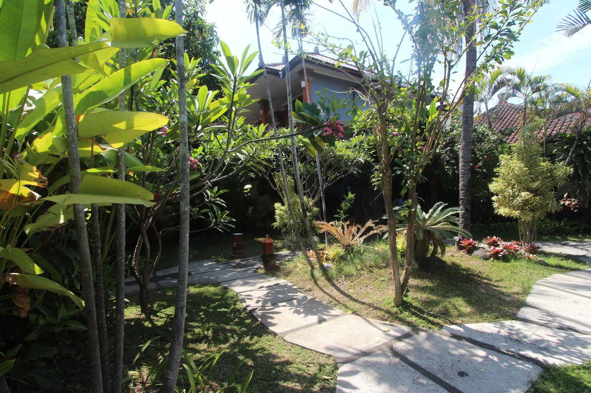 Ramayana Hotel Sanur Esterno foto
